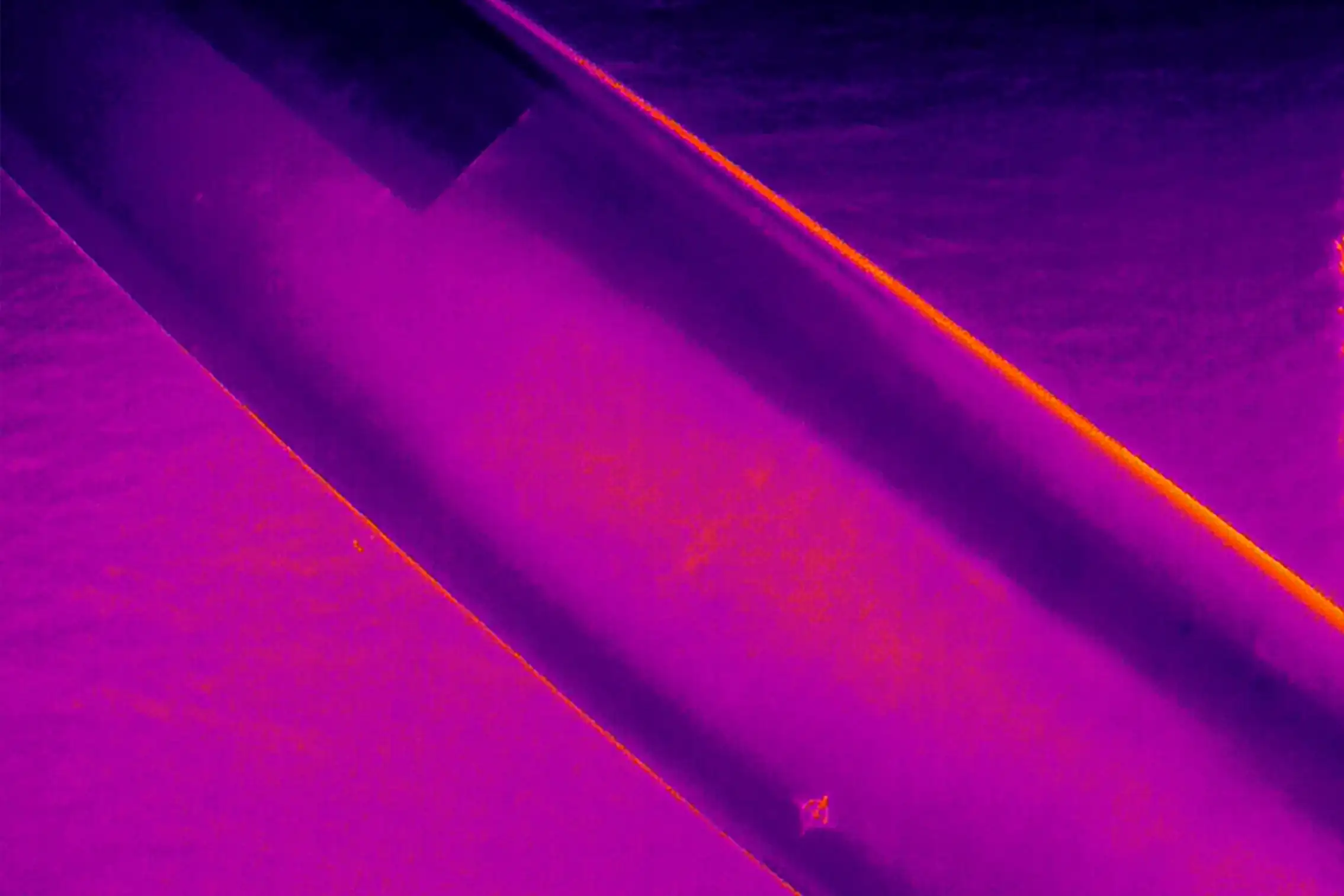 Thermal image of the same roof
